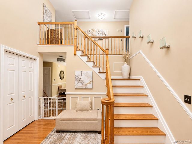 27 Grosso Court, Montgomery, NY 12549