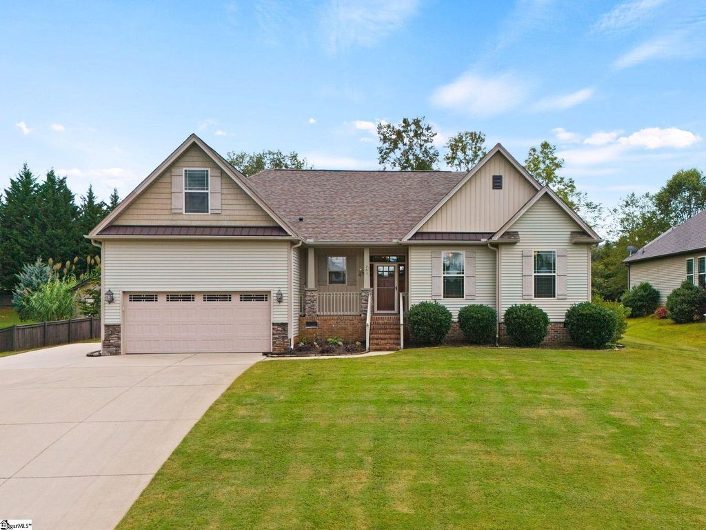 705 Ravel Court, Travelers Rest, SC 29690