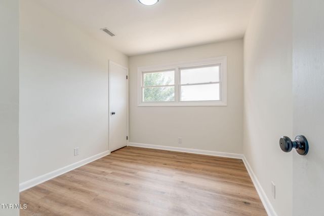 546 Bays View Court, Kingsport, TN 37660