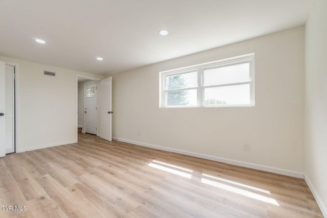 546 Bays View Court, Kingsport, TN 37660