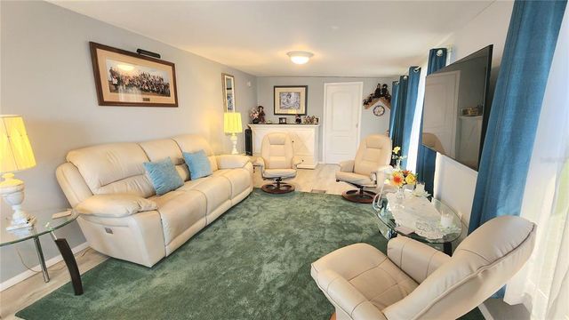 33332 26TH AVENUE E 1222, Bradenton, FL 34208