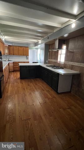 5333 EADOM ST, Philadelphia, PA 19137