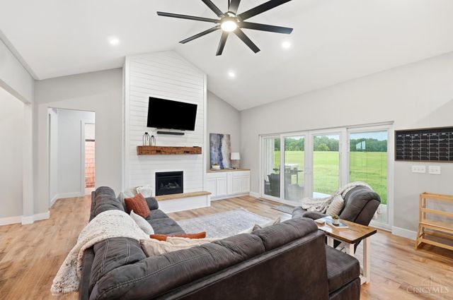 8561 Debold Koebel Road, Harlan Twp, OH 45152