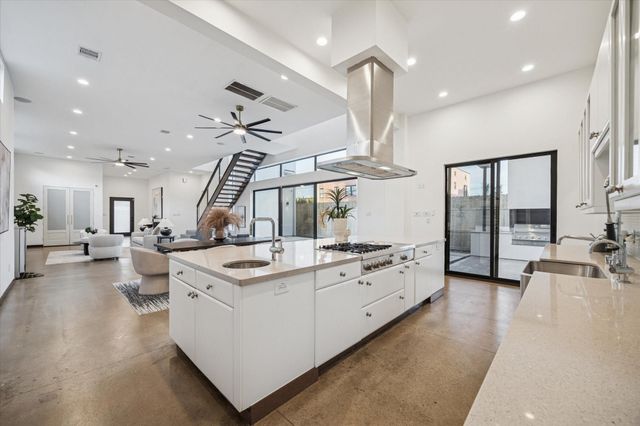 118 Tuam Street, Houston, TX 77006