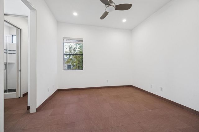 118 Tuam Street, Houston, TX 77006