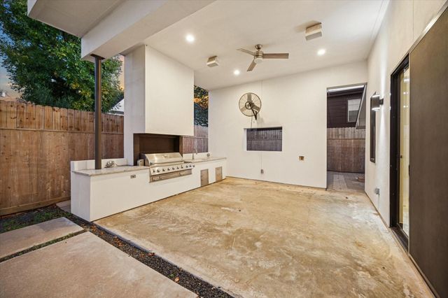 118 Tuam Street, Houston, TX 77006