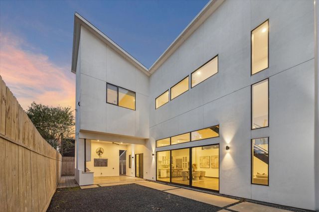 118 Tuam Street, Houston, TX 77006