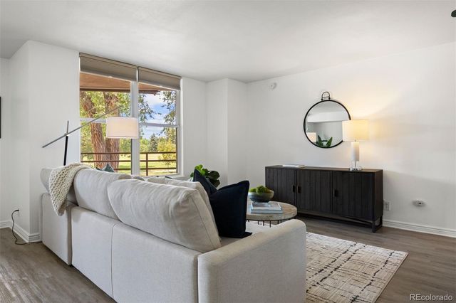5955 E 10th Avenue 104, Denver, CO 80220