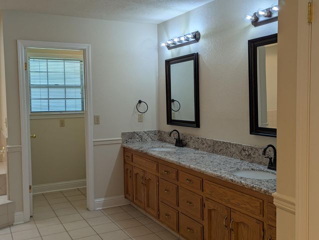 301 W Paul Avenue, Clovis, CA 93612