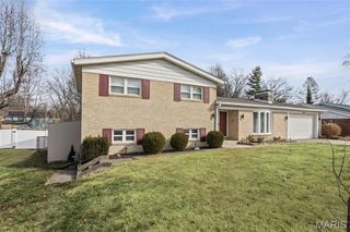 4317 Briarcliff Drive, Alton, IL 62002