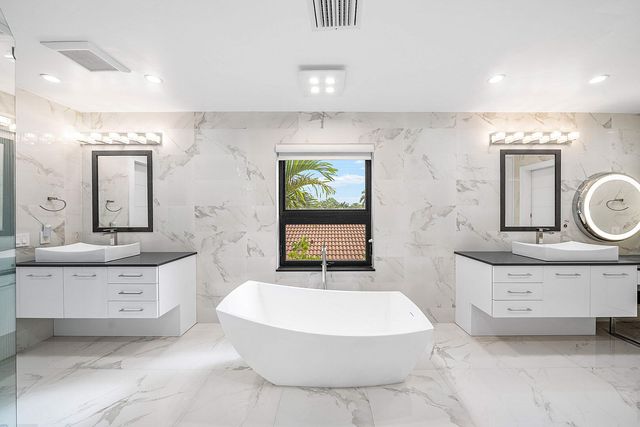 229 S Maya Palm Drive, Boca Raton, FL 33432