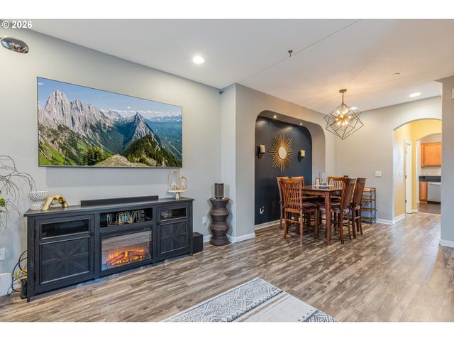 8201 Ne 53RD Way, Vancouver, WA 98662