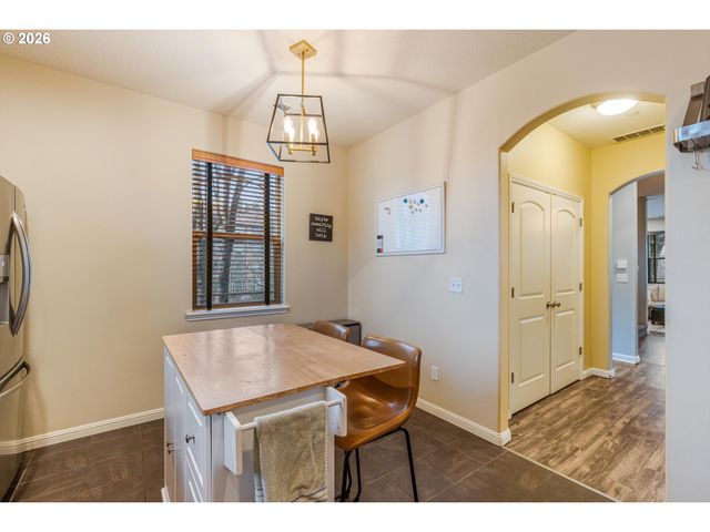 8201 Ne 53RD Way, Vancouver, WA 98662