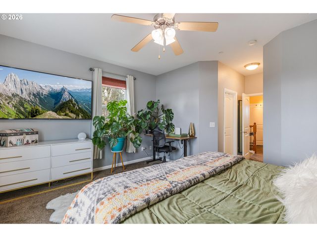 8201 Ne 53RD Way, Vancouver, WA 98662