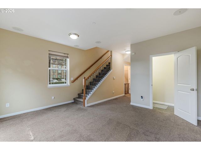 8201 Ne 53RD Way, Vancouver, WA 98662