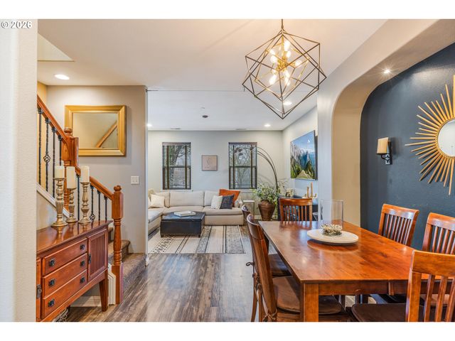 8201 Ne 53RD Way, Vancouver, WA 98662