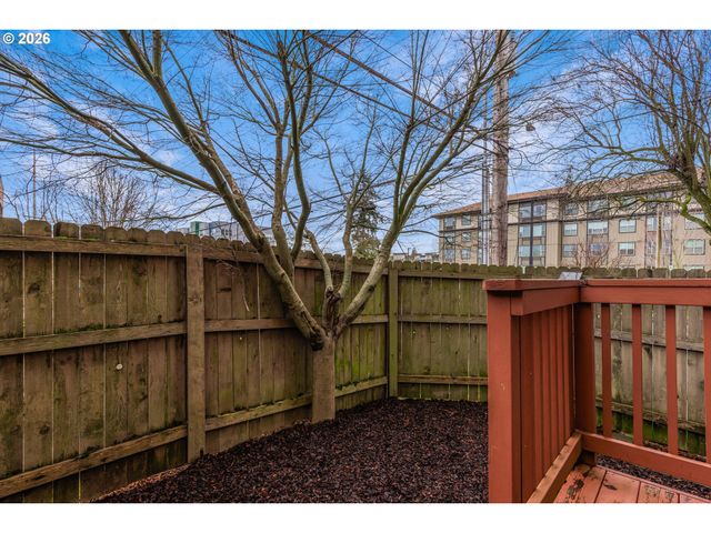 8201 Ne 53RD Way, Vancouver, WA 98662