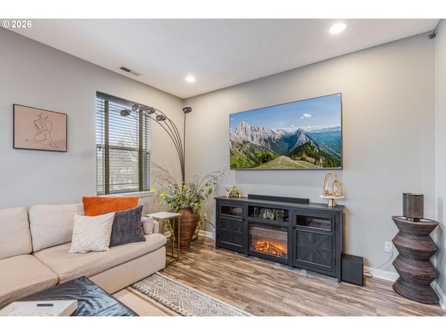 8201 Ne 53RD Way, Vancouver, WA 98662