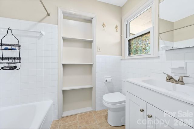 1 Oakwilde Drive, Asheville, NC 28803