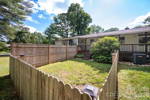 1 Oakwilde Drive, Asheville, NC 28803