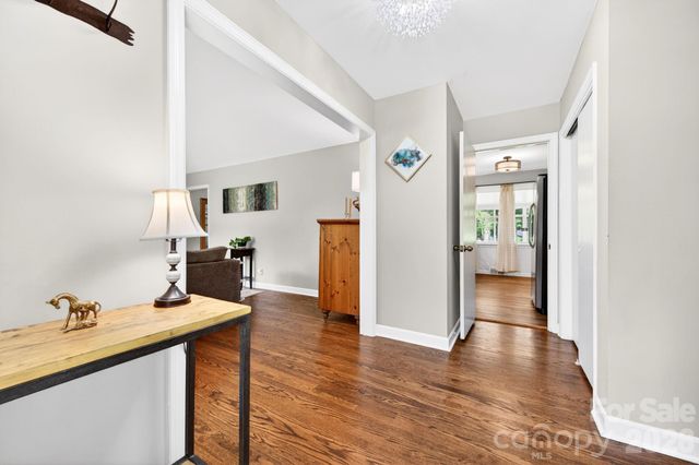 1 Oakwilde Drive, Asheville, NC 28803