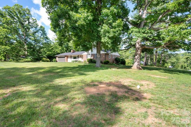 1 Oakwilde Drive, Asheville, NC 28803