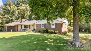 1 Oakwilde Drive, Asheville, NC 28803
