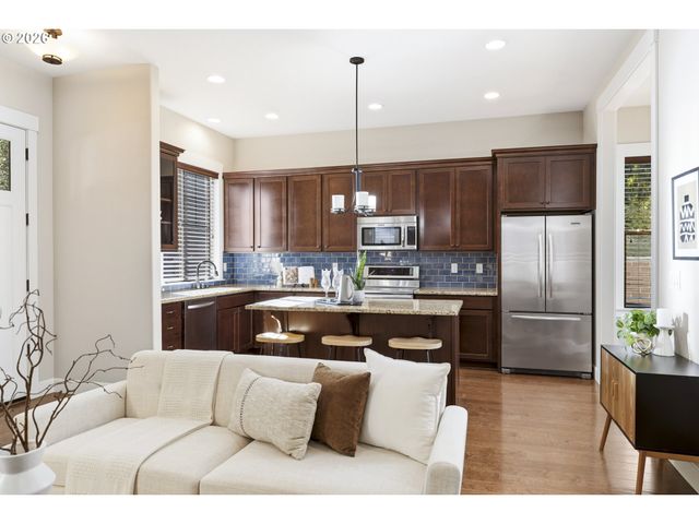 27463 Sw COPPER CREEK Loop, Wilsonville, OR 97070