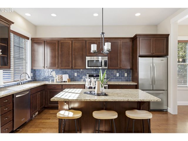 27463 Sw COPPER CREEK Loop, Wilsonville, OR 97070