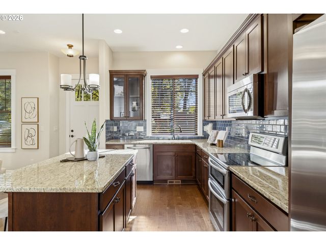 27463 Sw COPPER CREEK Loop, Wilsonville, OR 97070