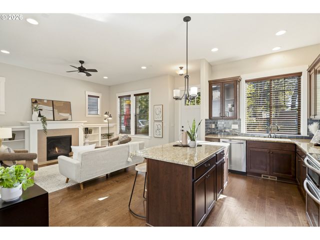 27463 Sw COPPER CREEK Loop, Wilsonville, OR 97070
