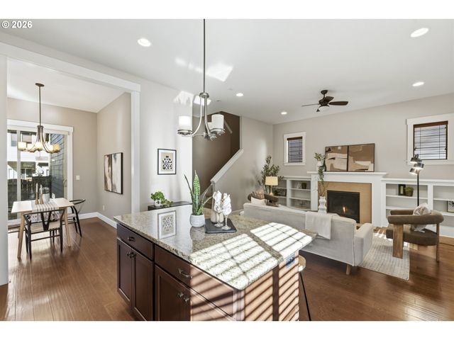 27463 Sw COPPER CREEK Loop, Wilsonville, OR 97070