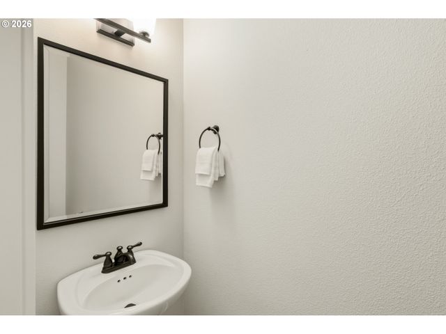 27463 Sw COPPER CREEK Loop, Wilsonville, OR 97070