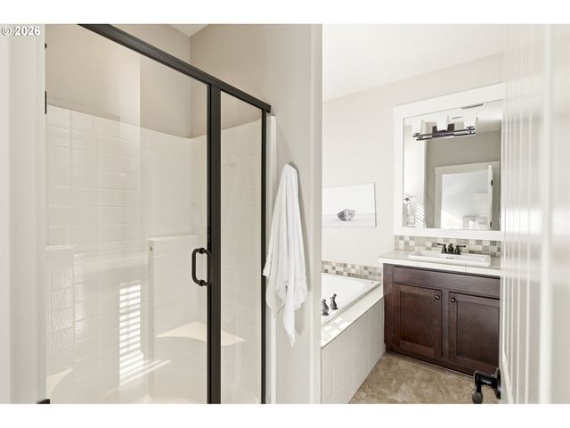 27463 Sw COPPER CREEK Loop, Wilsonville, OR 97070