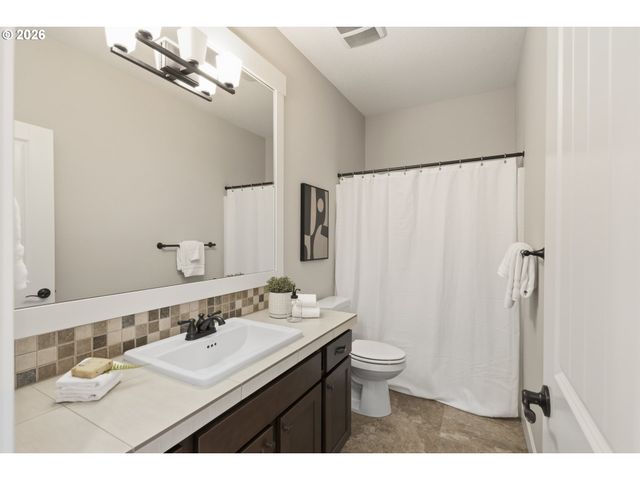 27463 Sw COPPER CREEK Loop, Wilsonville, OR 97070