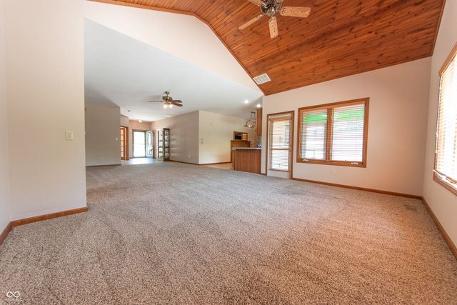 3735 W Two Mile House Road, Columbus, IN 47201