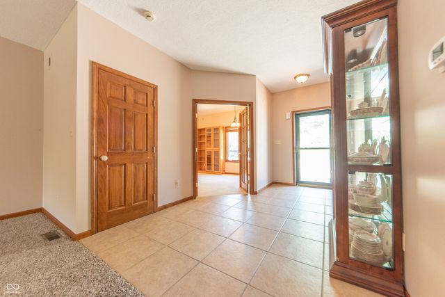 3735 W Two Mile House Road, Columbus, IN 47201