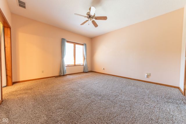 3735 W Two Mile House Road, Columbus, IN 47201