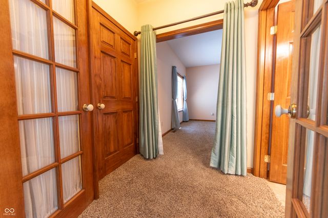 3735 W Two Mile House Road, Columbus, IN 47201