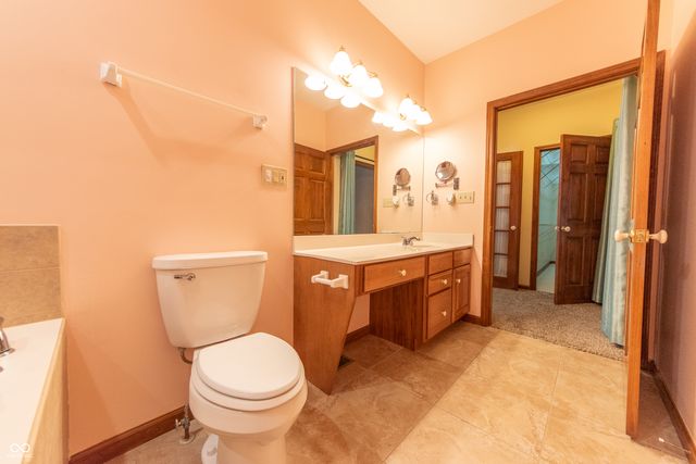 3735 W Two Mile House Road, Columbus, IN 47201
