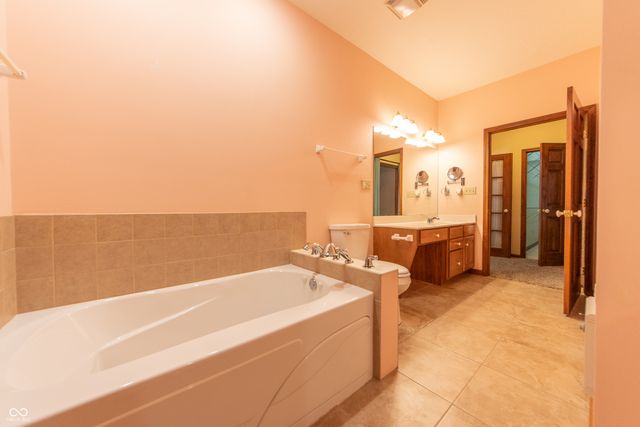 3735 W Two Mile House Road, Columbus, IN 47201