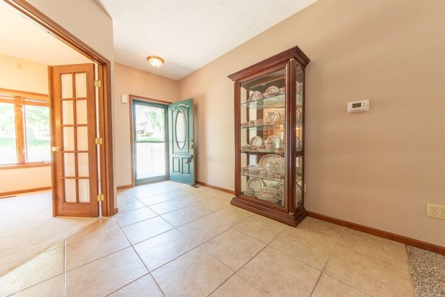 3735 W Two Mile House Road, Columbus, IN 47201