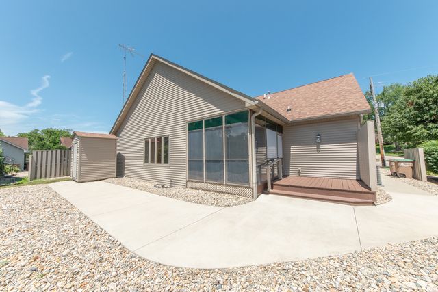 3735 W Two Mile House Road, Columbus, IN 47201