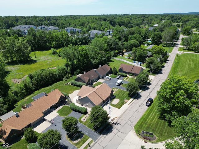 3735 W Two Mile House Road, Columbus, IN 47201