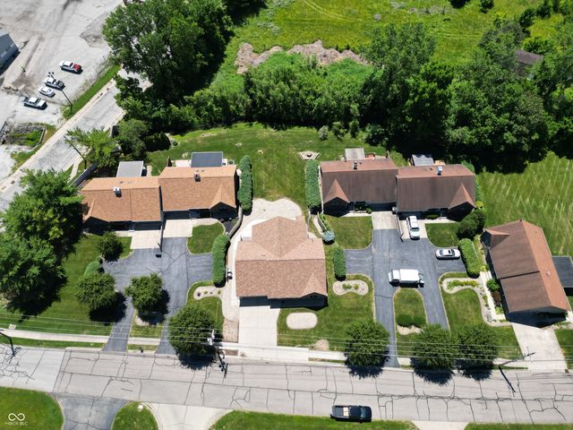3735 W Two Mile House Road, Columbus, IN 47201