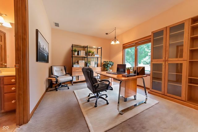 3735 W Two Mile House Road, Columbus, IN 47201