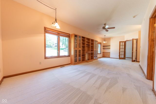 3735 W Two Mile House Road, Columbus, IN 47201