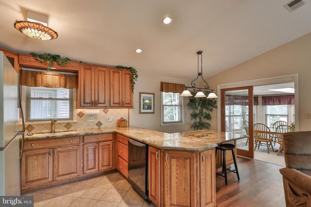 8 RHODODENDRON TERRACE, Nesquehoning, PA 18240