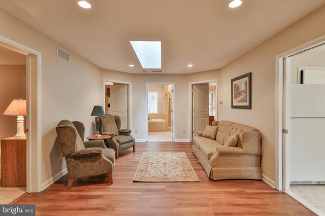 8 RHODODENDRON TERRACE, Nesquehoning, PA 18240