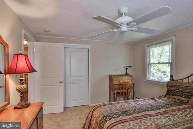8 RHODODENDRON TERRACE, Nesquehoning, PA 18240